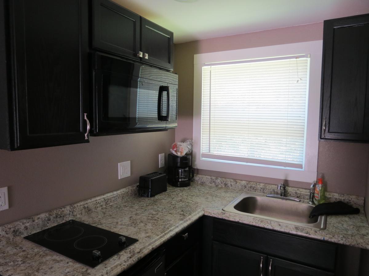 Brimley Motel Suites Luaran gambar